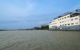 Polo Floatel Kolkata